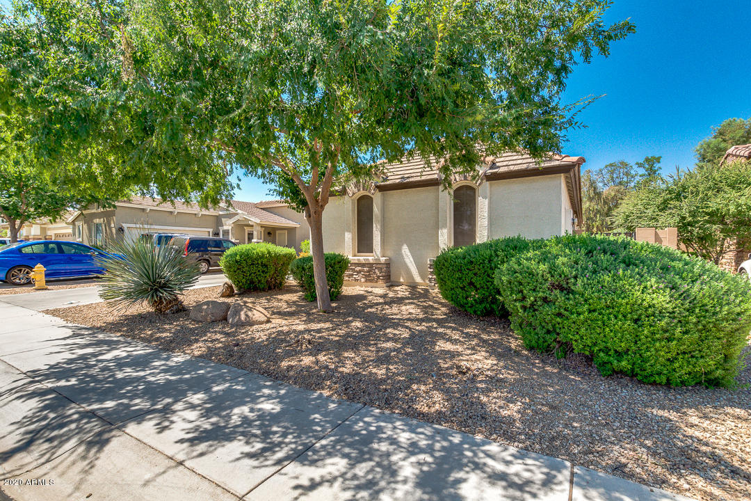 15054 West Wethersfield Road Surprise, AZ 85379 - Photo 3 of 27 03-Wethersfield