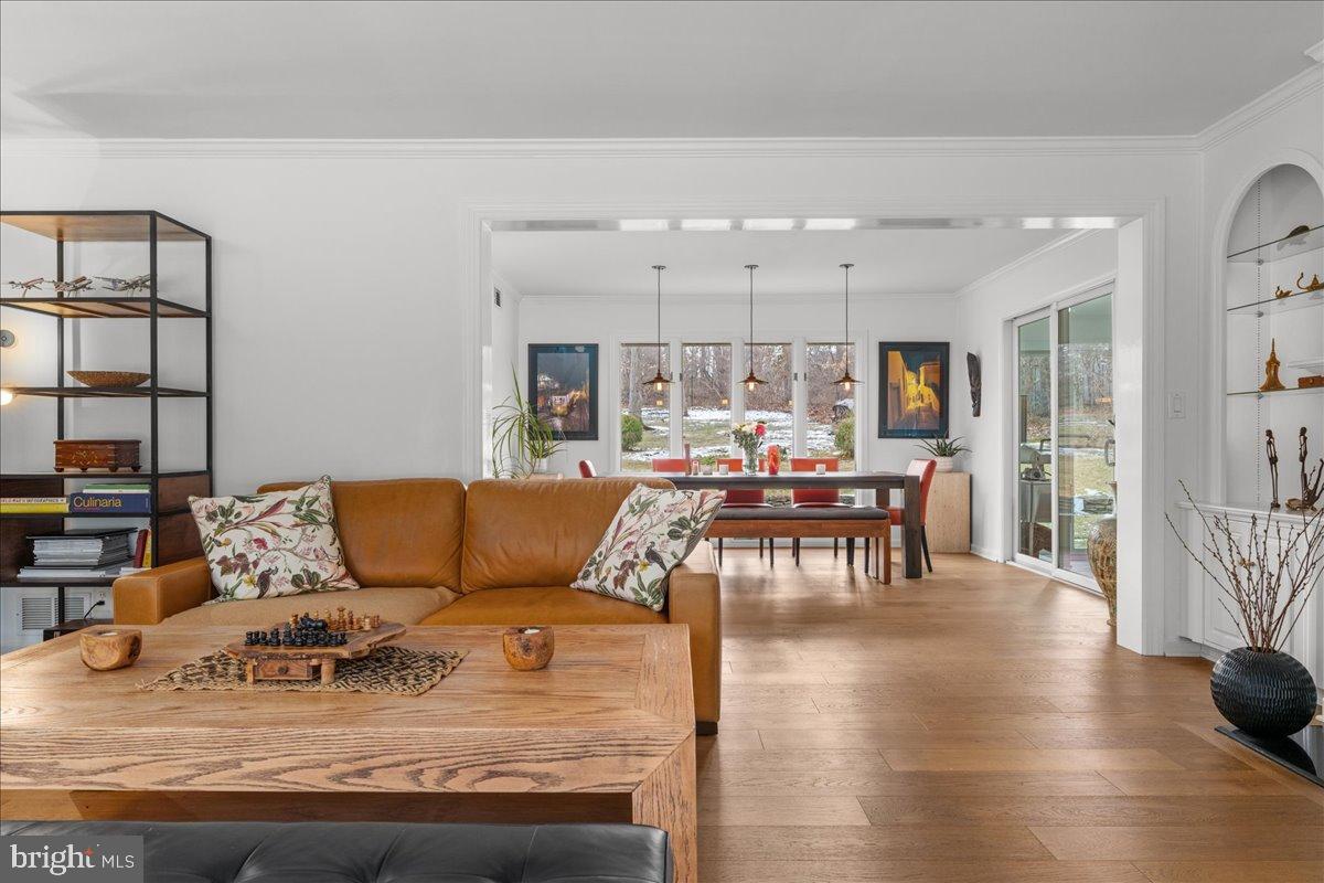 186 Lambert Drive Princeton, NJ 08540 - Photo 12 of 59 Inviting open space with modern elegance.