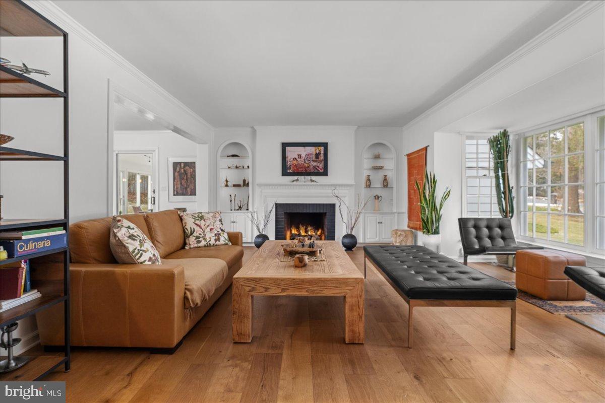 186 Lambert Drive Princeton, NJ 08540 - Photo 9 of 59 Inviting living space with gas fireplace.
