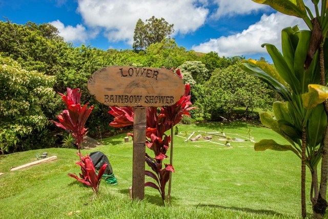 894 East Kuiaha Road Haiku, HI 96708 - Photo 4 of 11 a view of an outdoor space