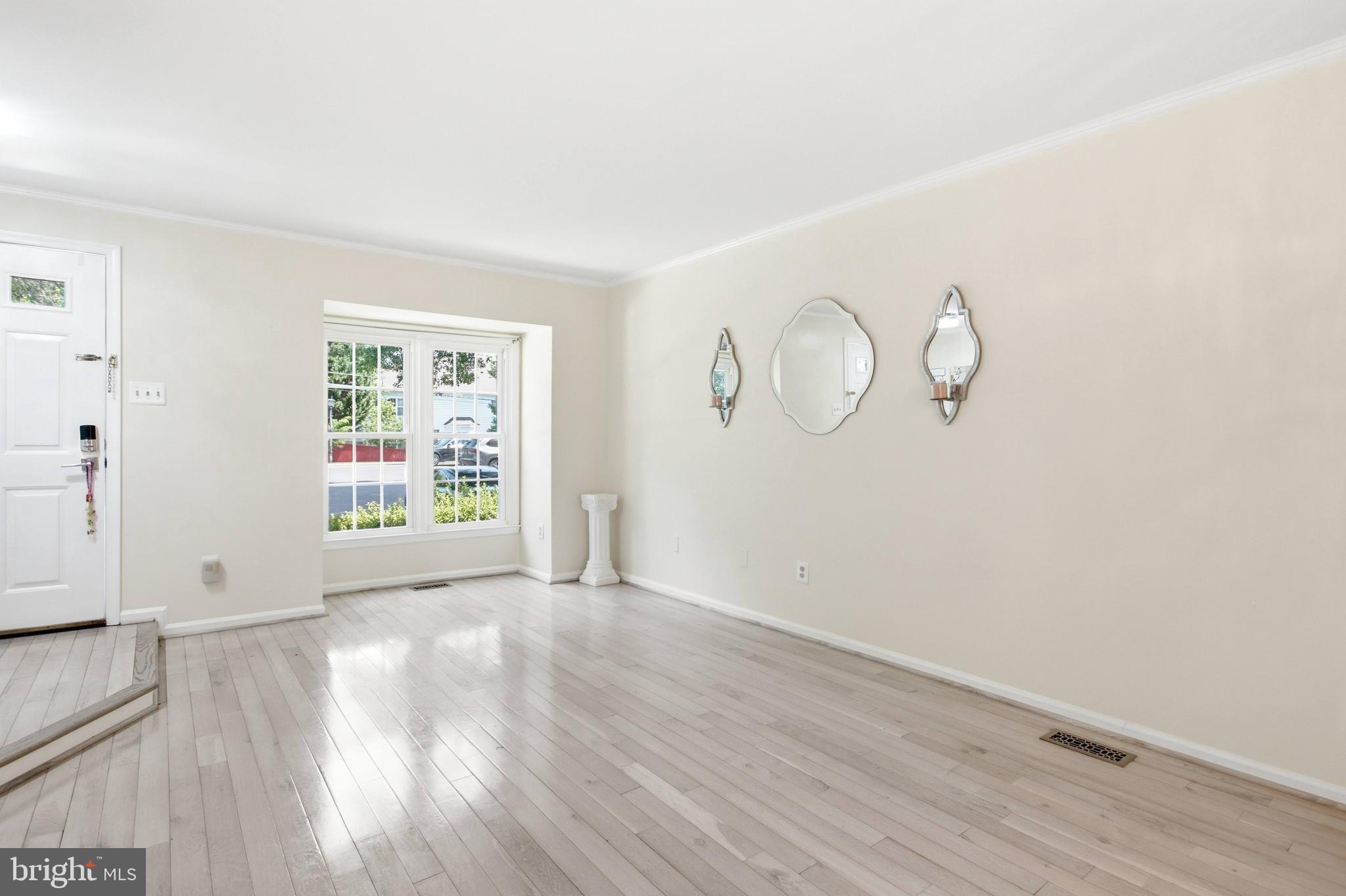 8434 Springfield Oaks Drive Springfield, VA 22153 - Photo 11 of 46
