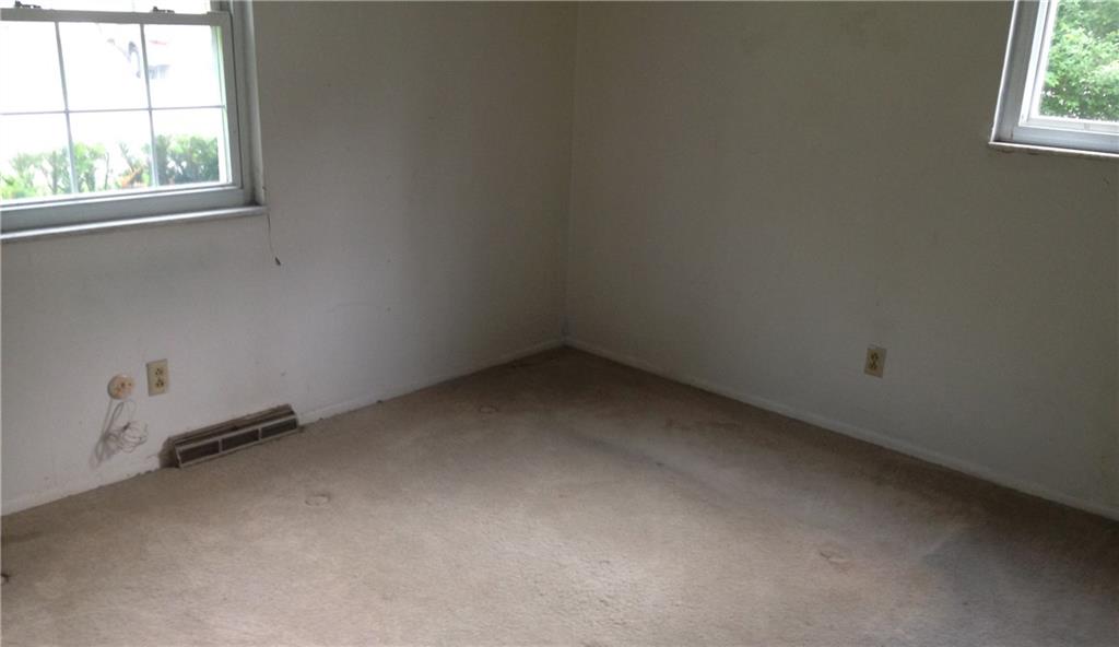 281 Hazel Road Pittsburgh, PA 15235 - Photo 7 of 12 Gallery Image 7