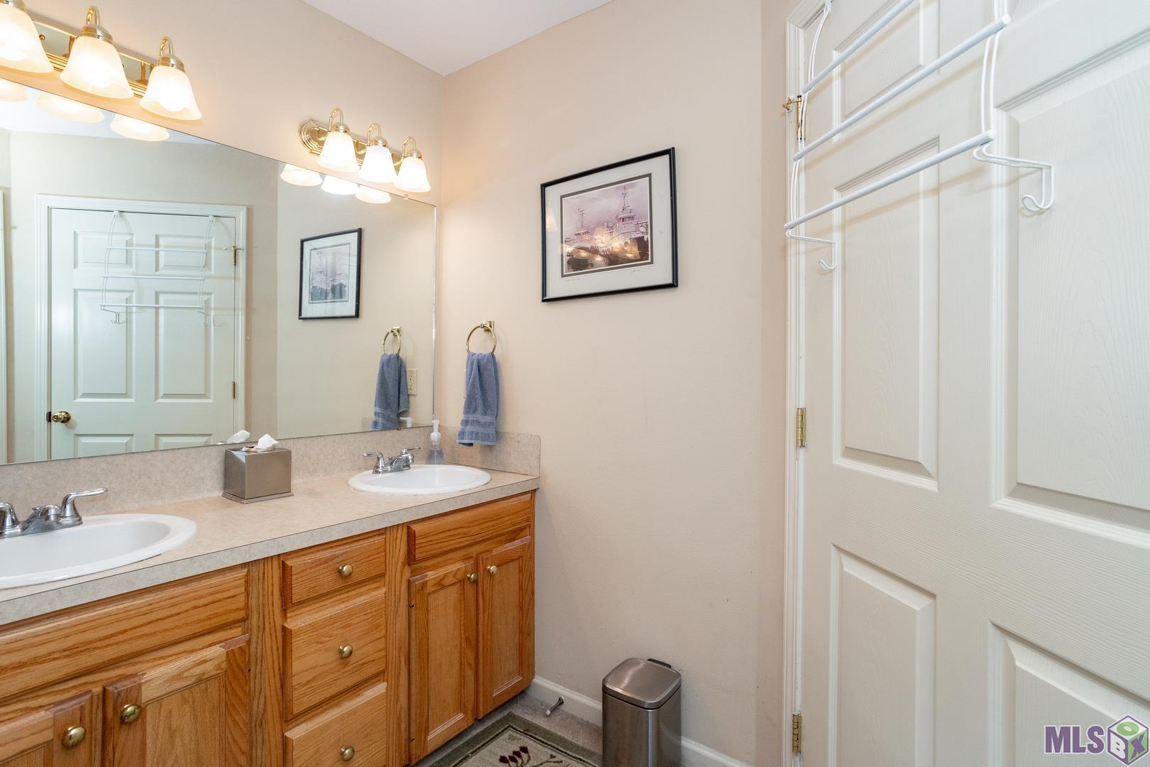 9028 Hill Drive Baton Rouge, LA 70809 - Photo 16 of 19