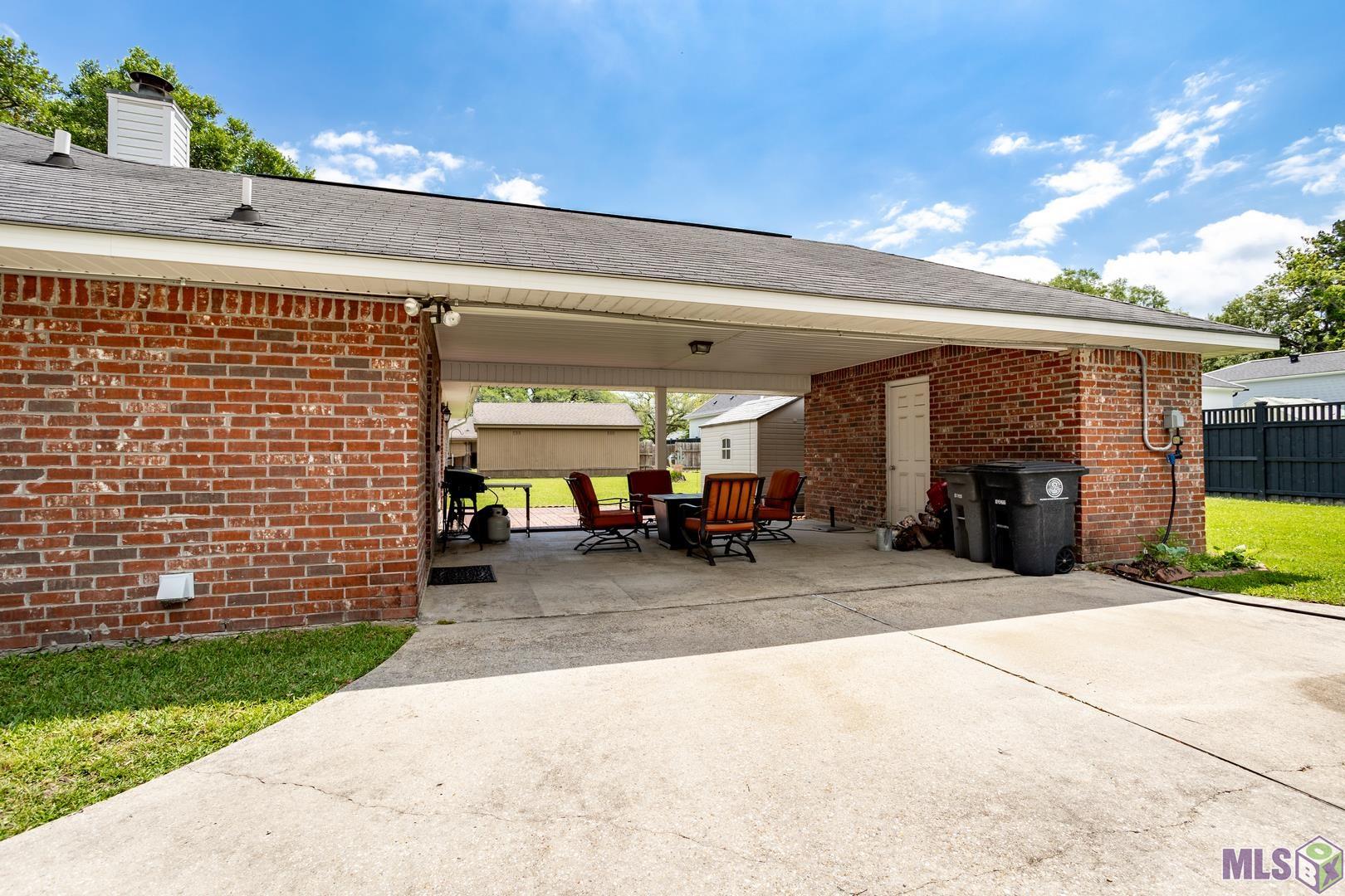 9028 Hill Drive Baton Rouge, LA 70809 - Photo 6 of 19