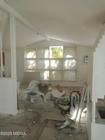 a view of a livingroom with furniture