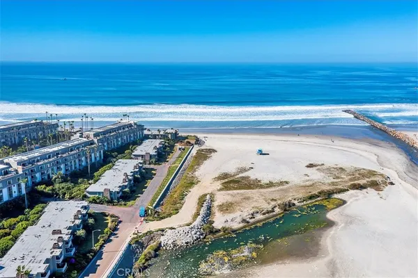 a view of an outdoor space