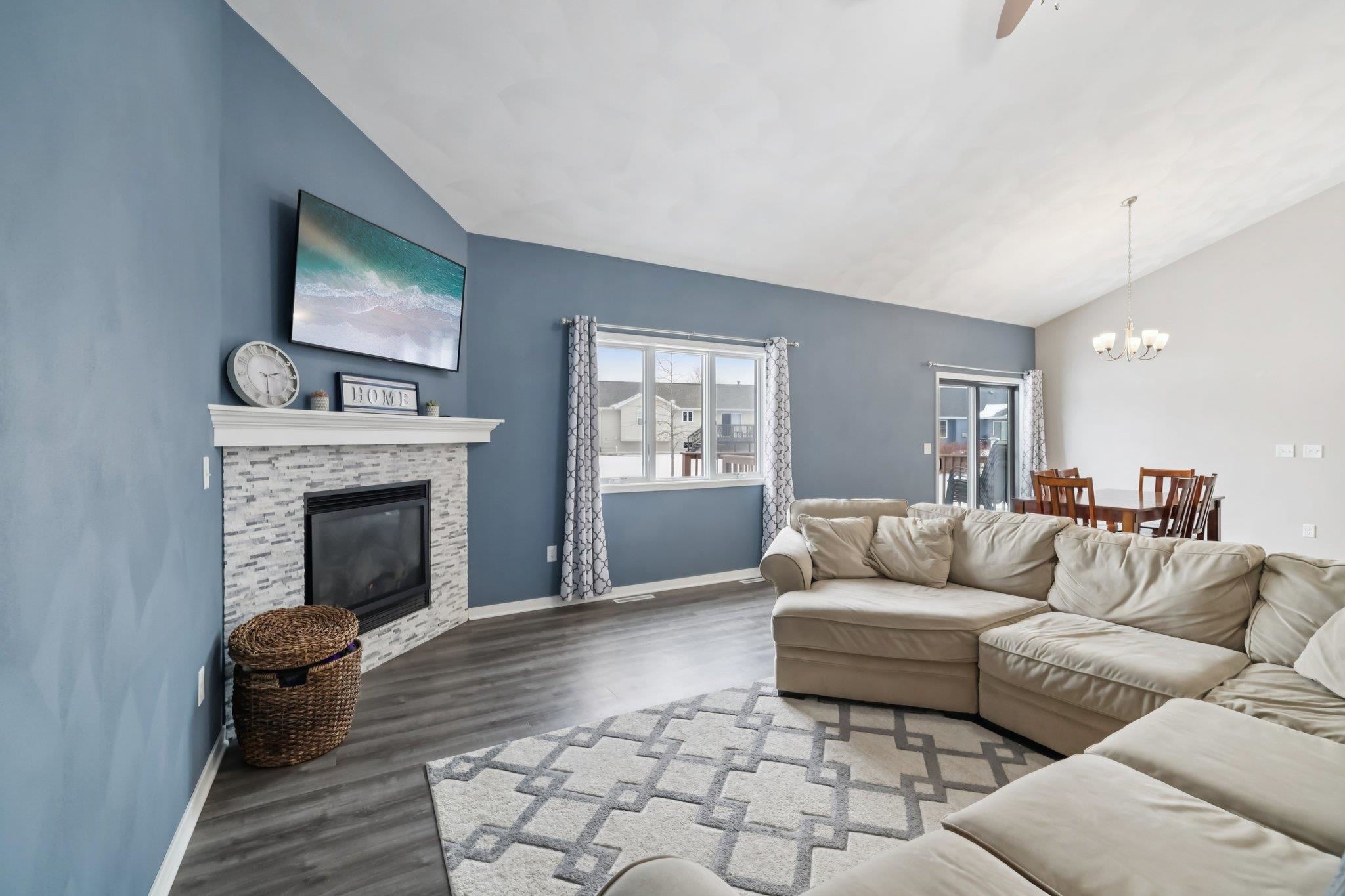 6 North Windmill Ridge Road Evansville, WI 53536 - Photo 11 of 50