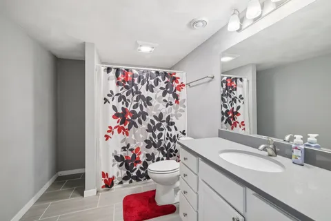 $549,000 | 6 North Windmill Ridge Road, Evansville, WI 53536