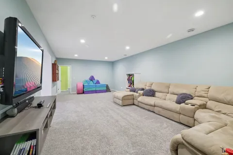 $549,000 | 6 North Windmill Ridge Road, Evansville, WI 53536