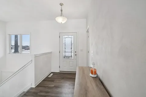 $549,000 | 6 North Windmill Ridge Road, Evansville, WI 53536