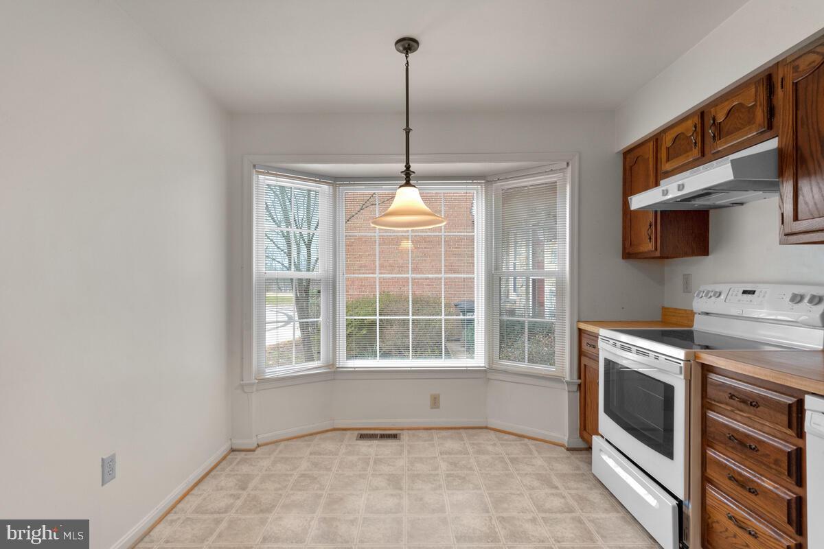 2467 McCormick Road Rockville, MD 20850 - Photo 3 of 30