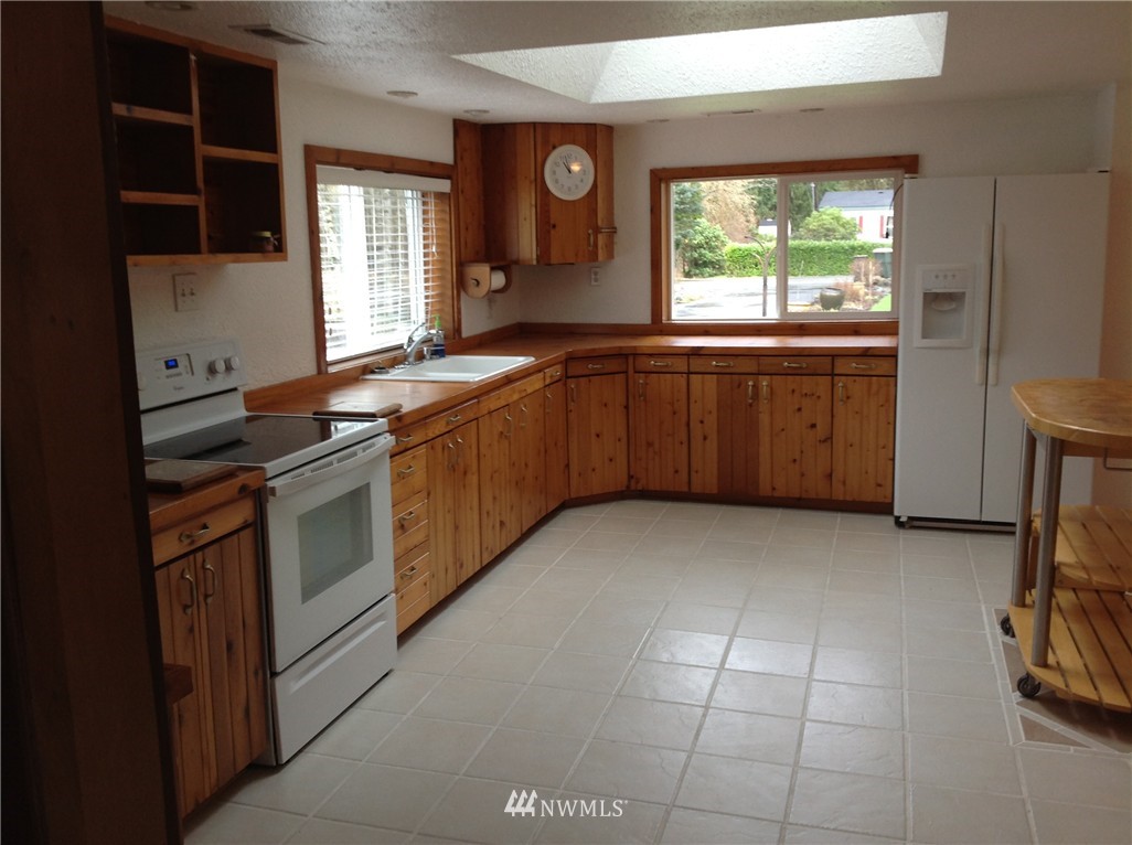 3305 Sapp Road Southwest Olympia, WA 98512 - Photo 5 of 23 Gallery Image 5