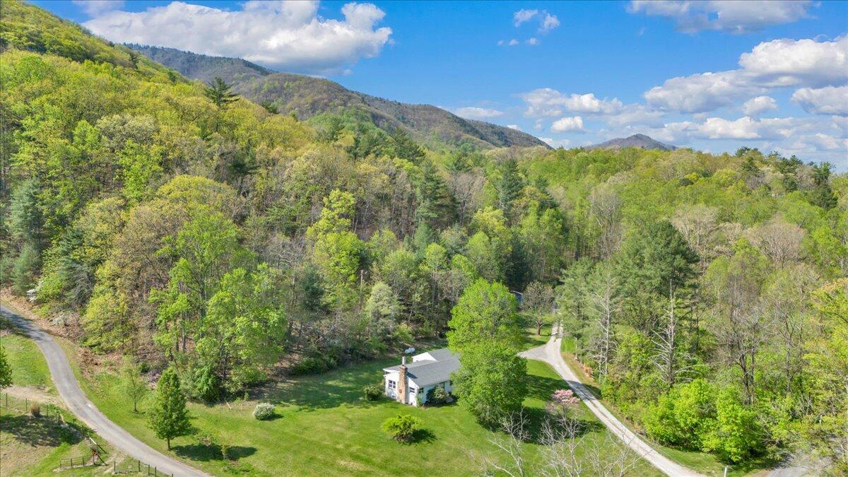 3870 Harborwood Road Salem, VA 24153 - Photo 46 of 53 46-DJI_20260414104132_0008_D