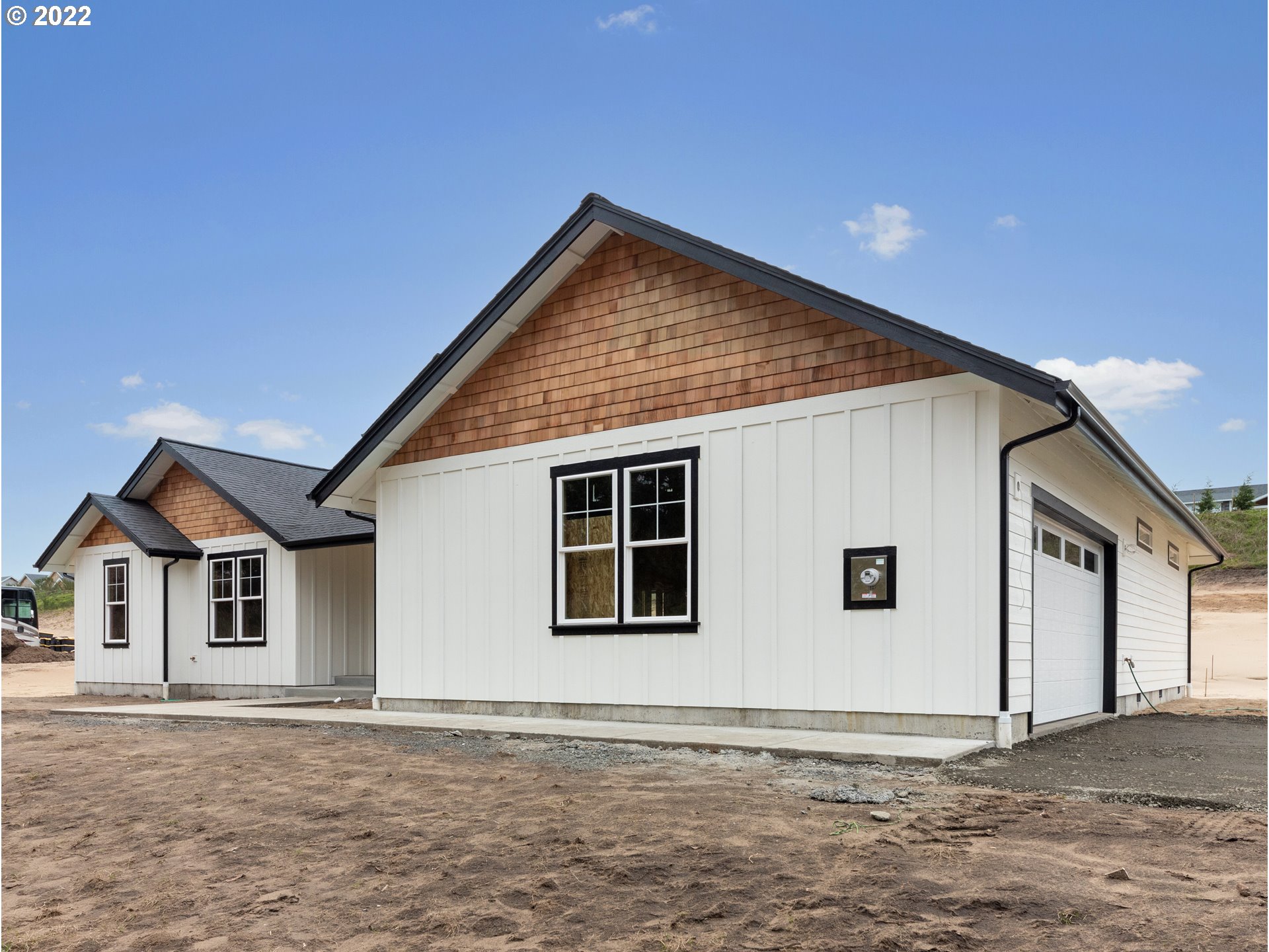 89212 Arrowhead Road Warrenton, OR 97146 - Photo 2 of 5