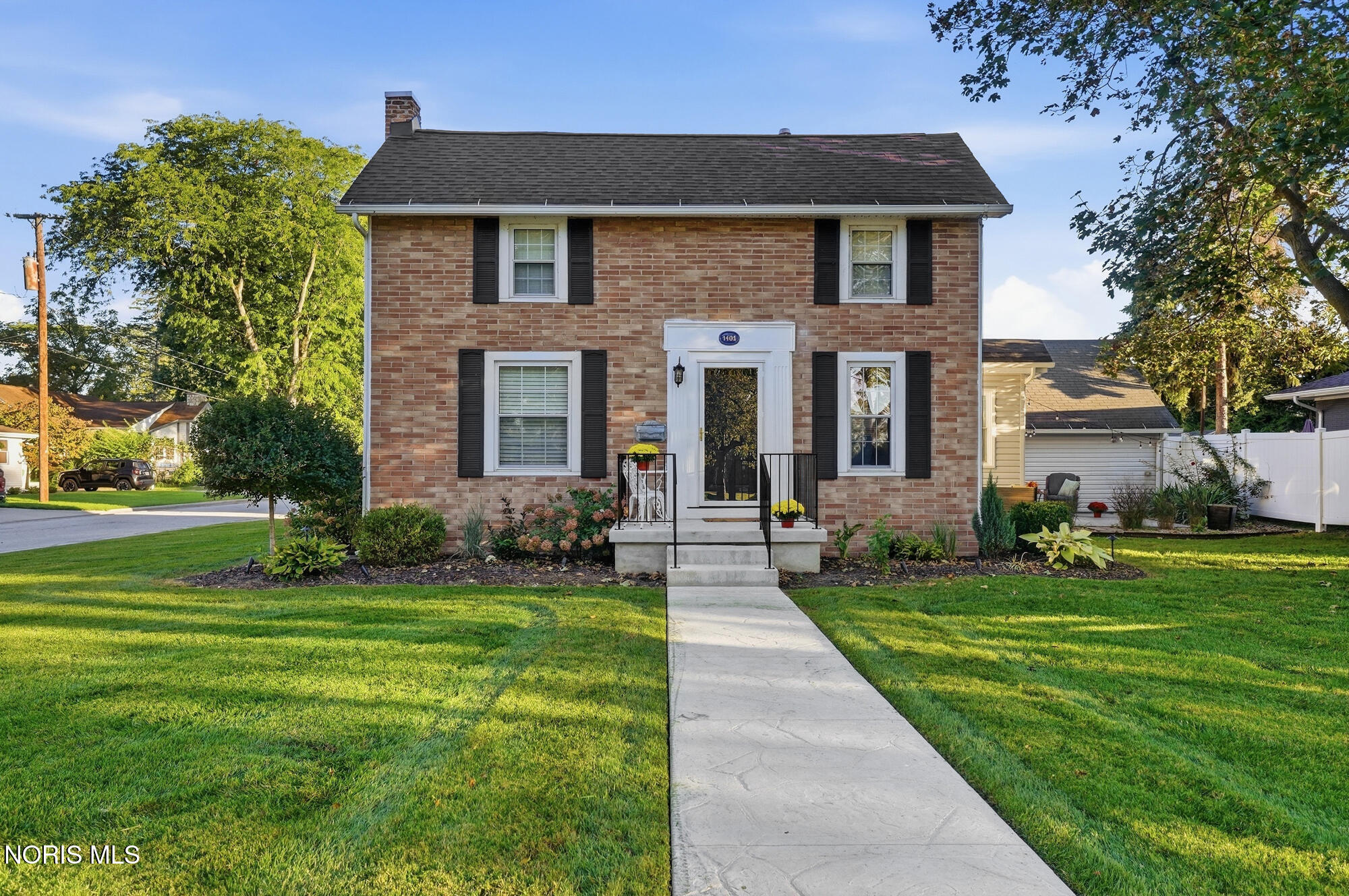 1401 River Road Maumee, OH 43537 - Photo 2 of 28 Gallery Image 2