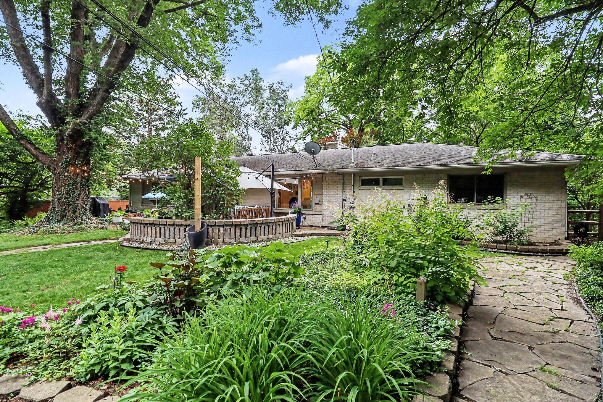 2411 Londonderry Road Ann Arbor, MI 48104 - Photo 54 of 61 059_file_8450