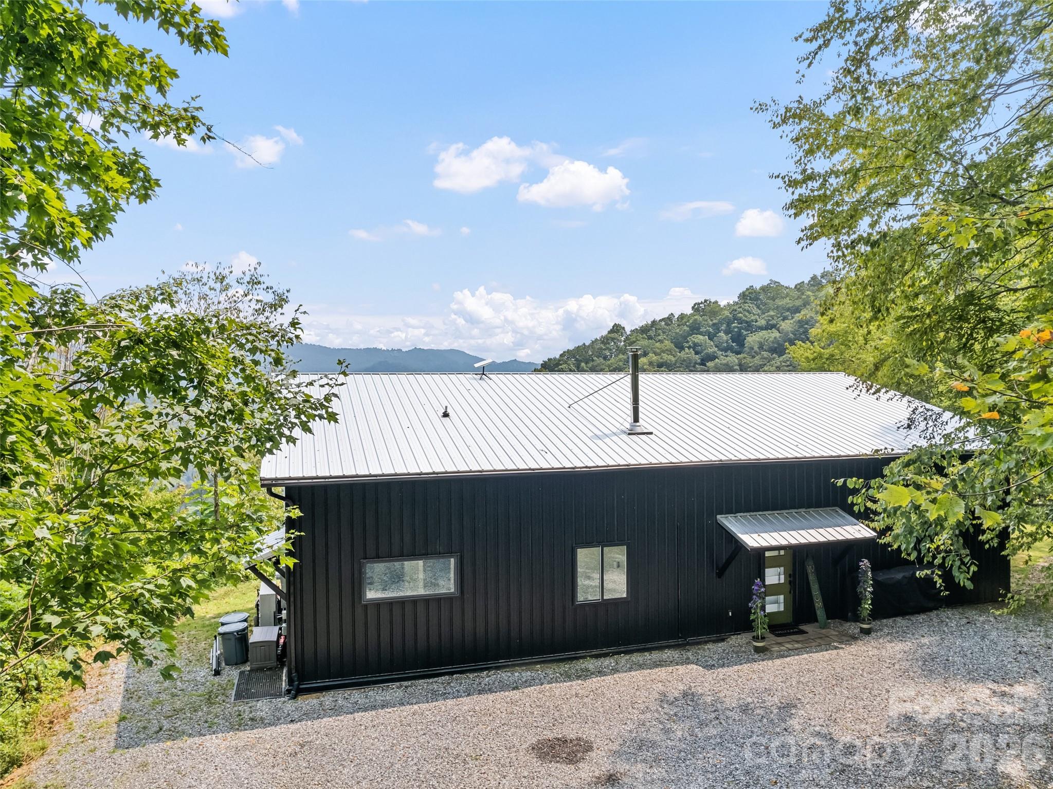 1225 Clark Road Clyde, NC 28721 - Photo 6 of 38