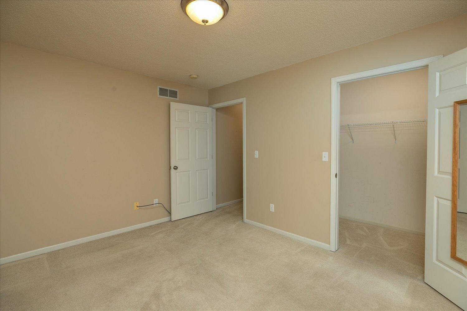 3211 Northern Valley Drive Northeast Rochester, MN 55906 - Photo 18 of 35