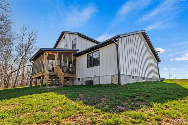 $420,000 | 12397 Ruby Lane, Plato, MO 65552