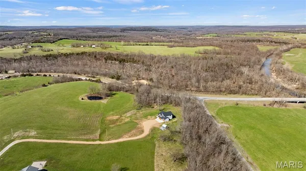 $420,000 | 12397 Ruby Lane, Plato, MO 65552