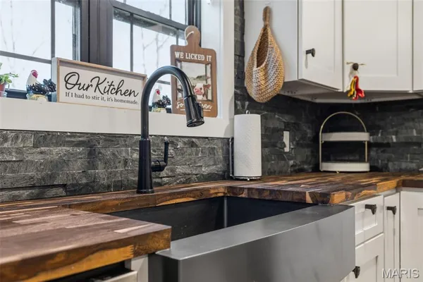 $420,000 | 12397 Ruby Lane, Plato, MO 65552