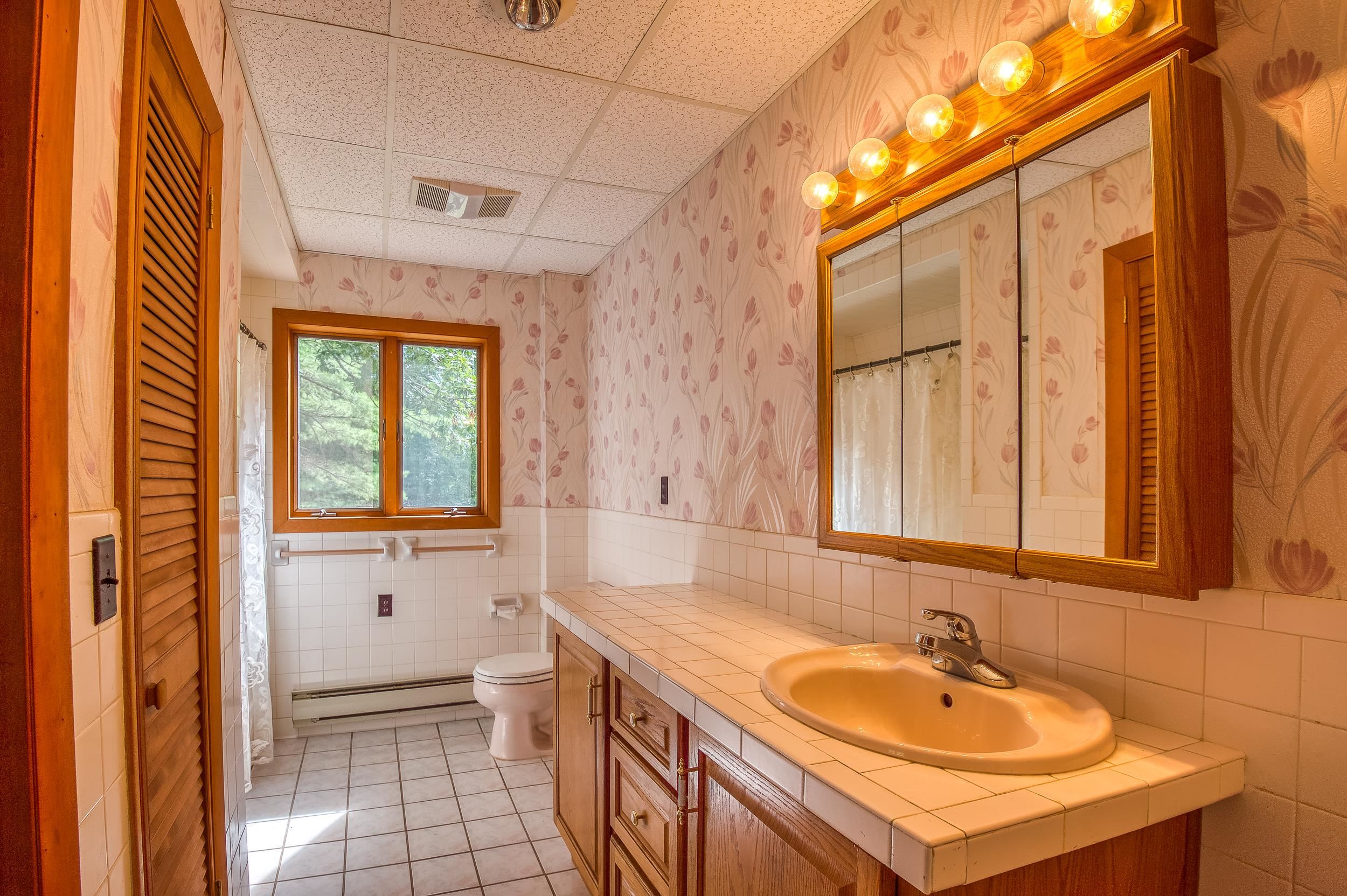 7 Cold Spring Circle Ossipee, NH 03814 - Photo 29 of 40