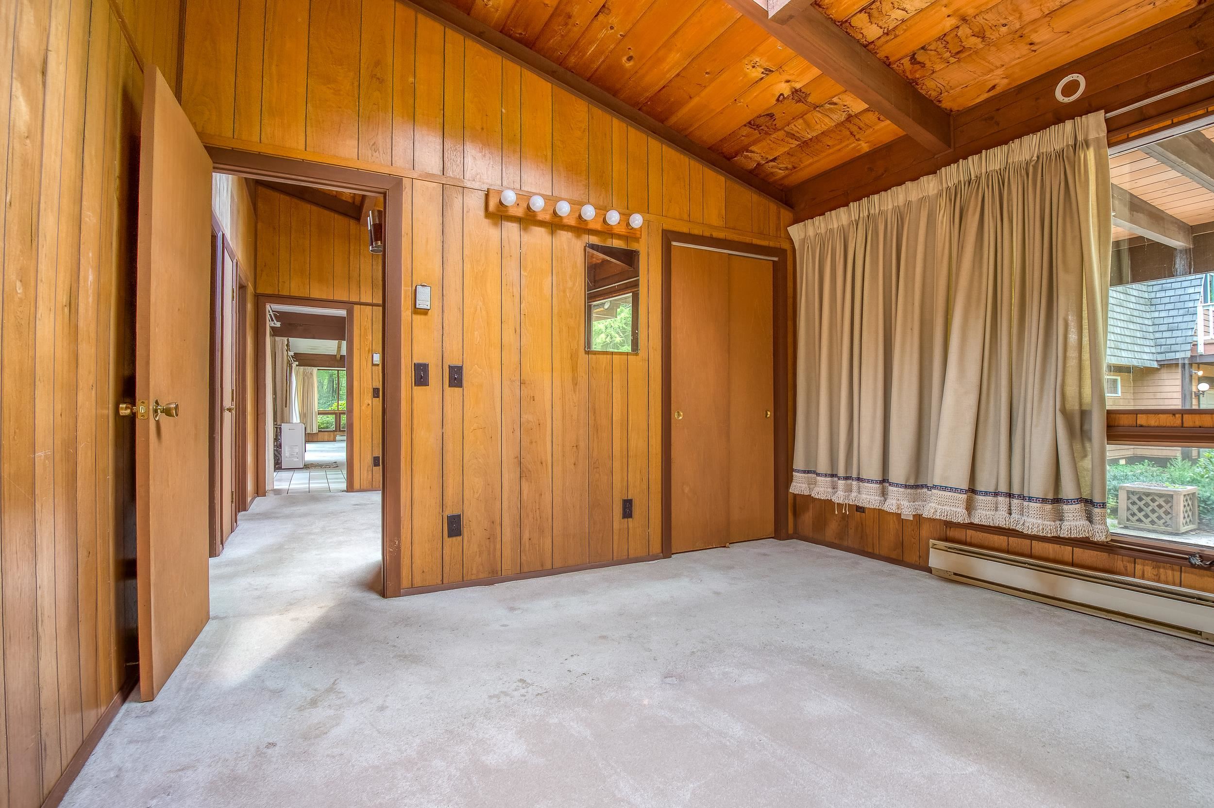 7 Cold Spring Circle Ossipee, NH 03814 - Photo 4 of 40