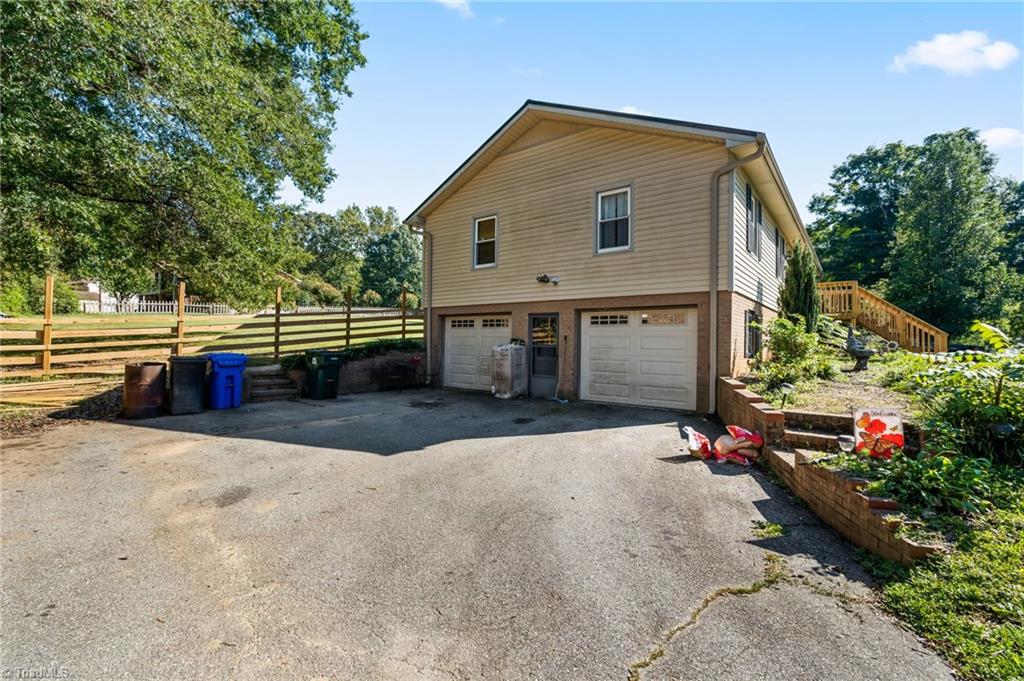 1721 Valley Brook Road Clemmons, NC 27012 - Photo 40 of 48 2 Car Basement Garage