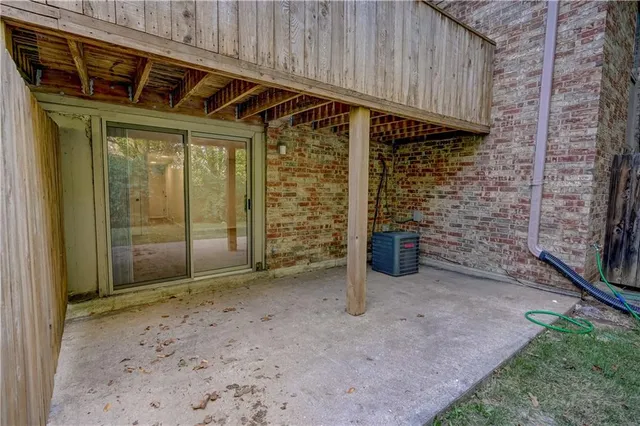 $156,900 | 1830 East 97th Street, Kansas City, MO 64131