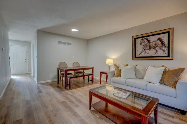 $156,900 | 1830 East 97th Street, Kansas City, MO 64131