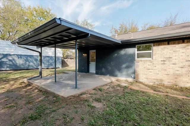 $240,000 | 1710 Southwest 4th Avenue, Mineral Wells, TX 76067