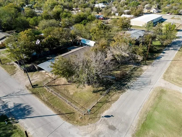 $240,000 | 1710 Southwest 4th Avenue, Mineral Wells, TX 76067