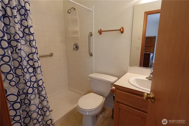 a view of a storage & utility room