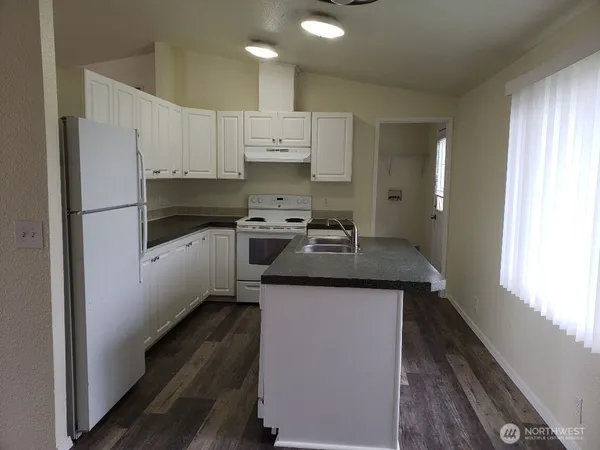 $150,000 | 10512 137th Street East, Unit 37, Puyallup, WA 98374