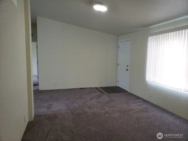 $150,000 | 10512 137th Street East, Unit 37, Puyallup, WA 98374