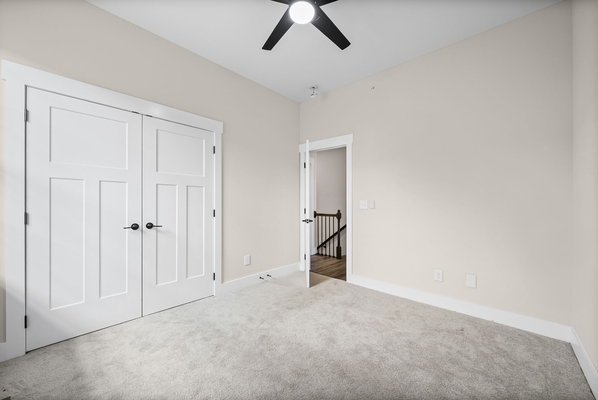 434 Centre Street Pleasant View, TN 37146 - Photo 22 of 44 an empty room with a ceiling fan