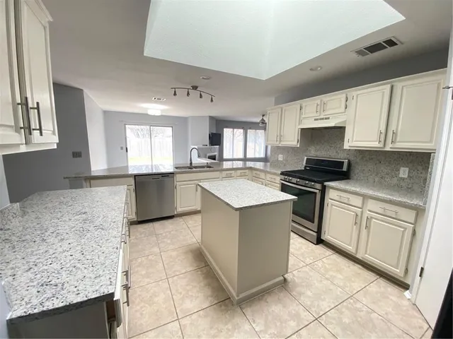 $2,200 | 16916 Dorman Drive, Round Rock, TX 78681