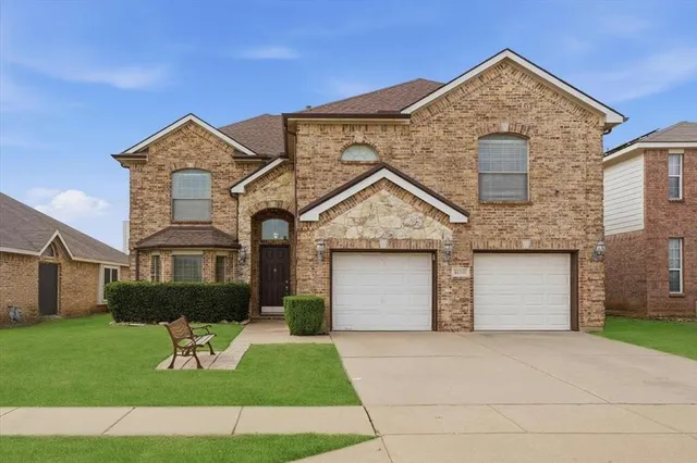 $415,000 | 11200 Whispering Brook Lane, Fort Worth, TX 76140