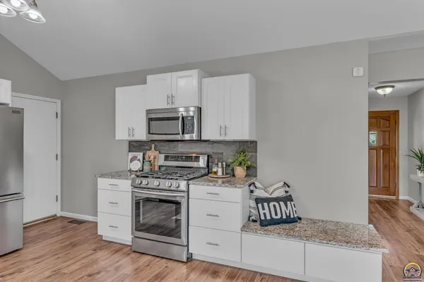 $330,000 | 8121 Southwest 24th Street, Topeka, KS 66614