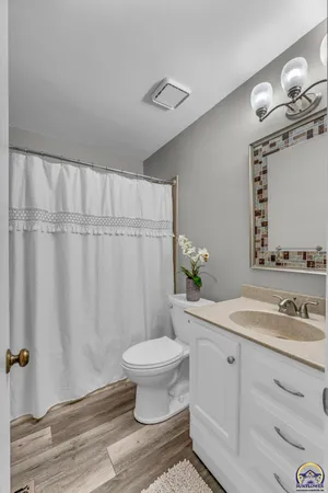 $330,000 | 8121 Southwest 24th Street, Topeka, KS 66614