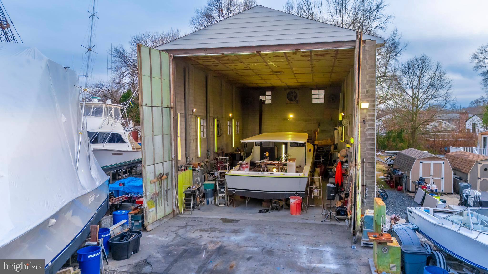 201 Oak Avenue Baltimore, MD 21221 - Photo 13 of 33