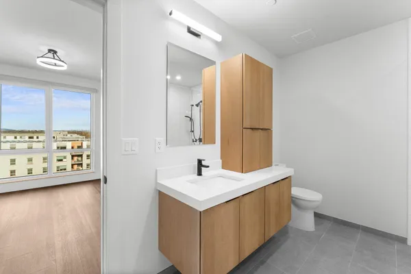 $567,700 | 125 Cambrian Way, Unit 606, Burlington, VT 05401