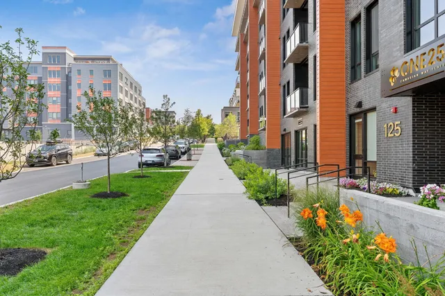 $567,700 | 125 Cambrian Way, Unit 606, Burlington, VT 05401