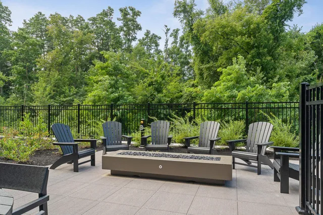 $567,700 | 125 Cambrian Way, Unit 606, Burlington, VT 05401