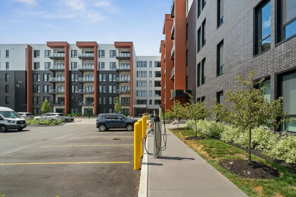 $567,700 | 125 Cambrian Way, Unit 606, Burlington, VT 05401