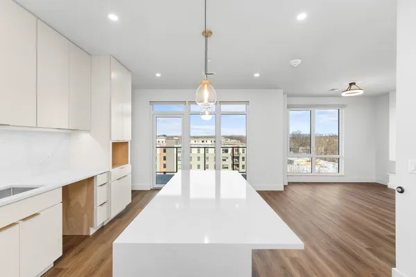 $567,700 | 125 Cambrian Way, Unit 606, Burlington, VT 05401