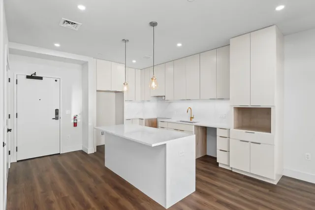 $567,700 | 125 Cambrian Way, Unit 606, Burlington, VT 05401