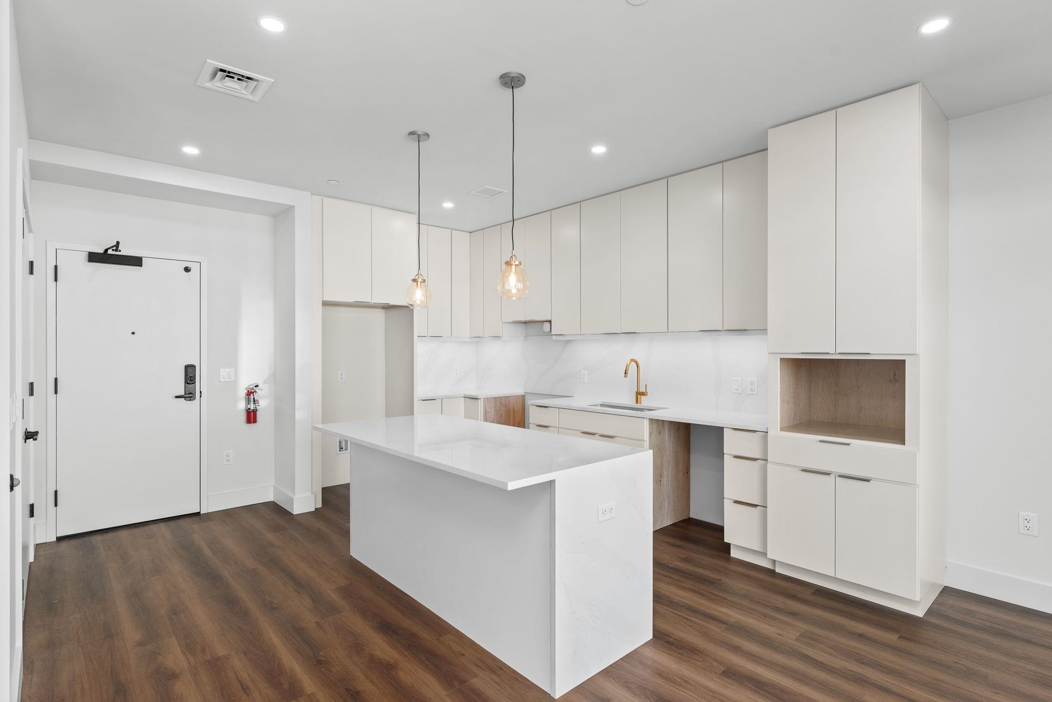 125 Cambrian Way, Unit 606 Burlington, VT 05401 - Photo 5 of 44