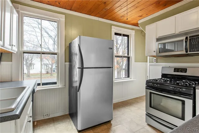 $169,900 | 274 West 5th Street, Oswego, NY 13126