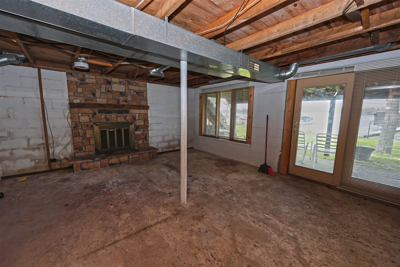 31050 Curran Beach Road Dowagiac, MI 49047 - Photo 23 of 37